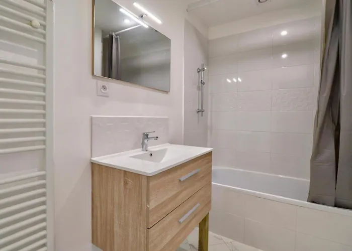 Apartment T3 Tres Lumineux Saint-Martin-de-Bromes